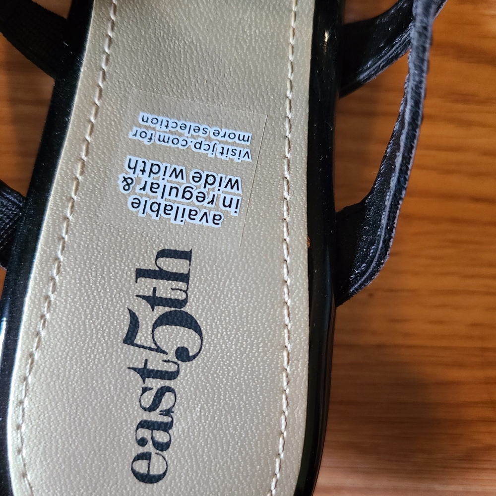 🦩 3/$30 East 5th Slide Black Wedge - size 7.5 - Picture 3 of 6